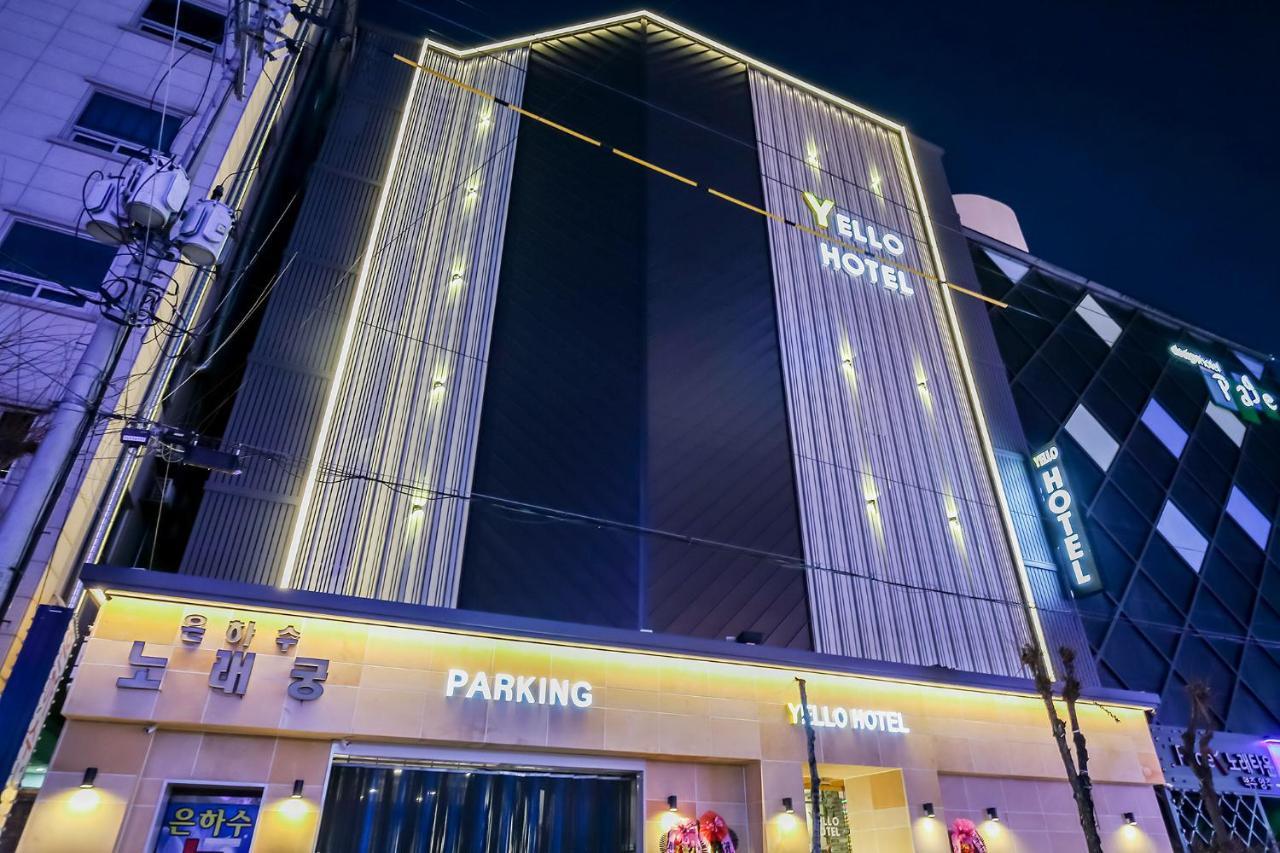 Yello Hotel Cshongdzsu Kültér fotó