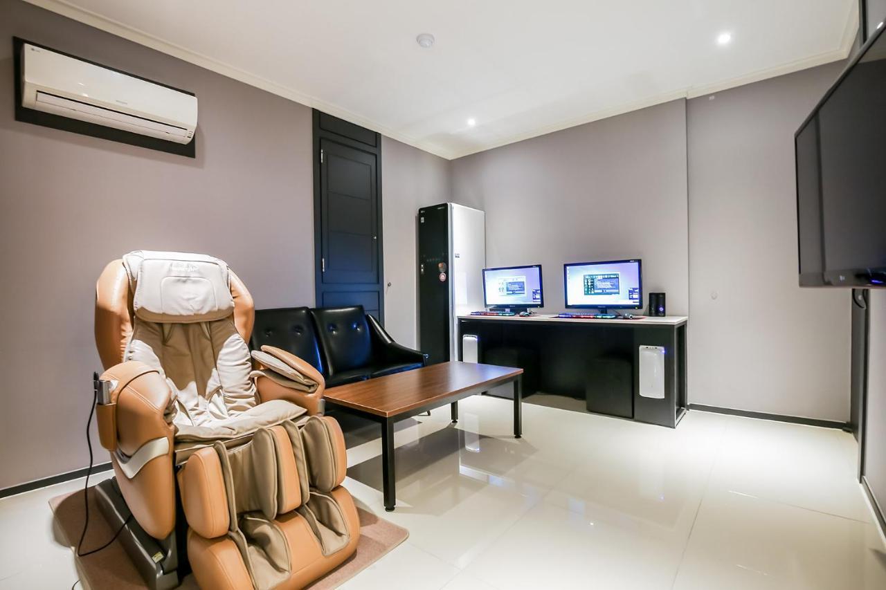 Yello Hotel Cshongdzsu Kültér fotó