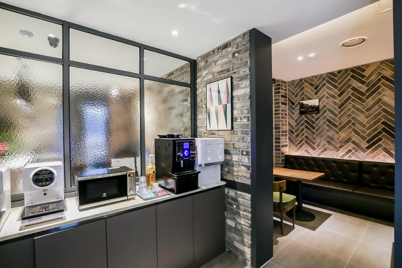 Yello Hotel Cshongdzsu Kültér fotó