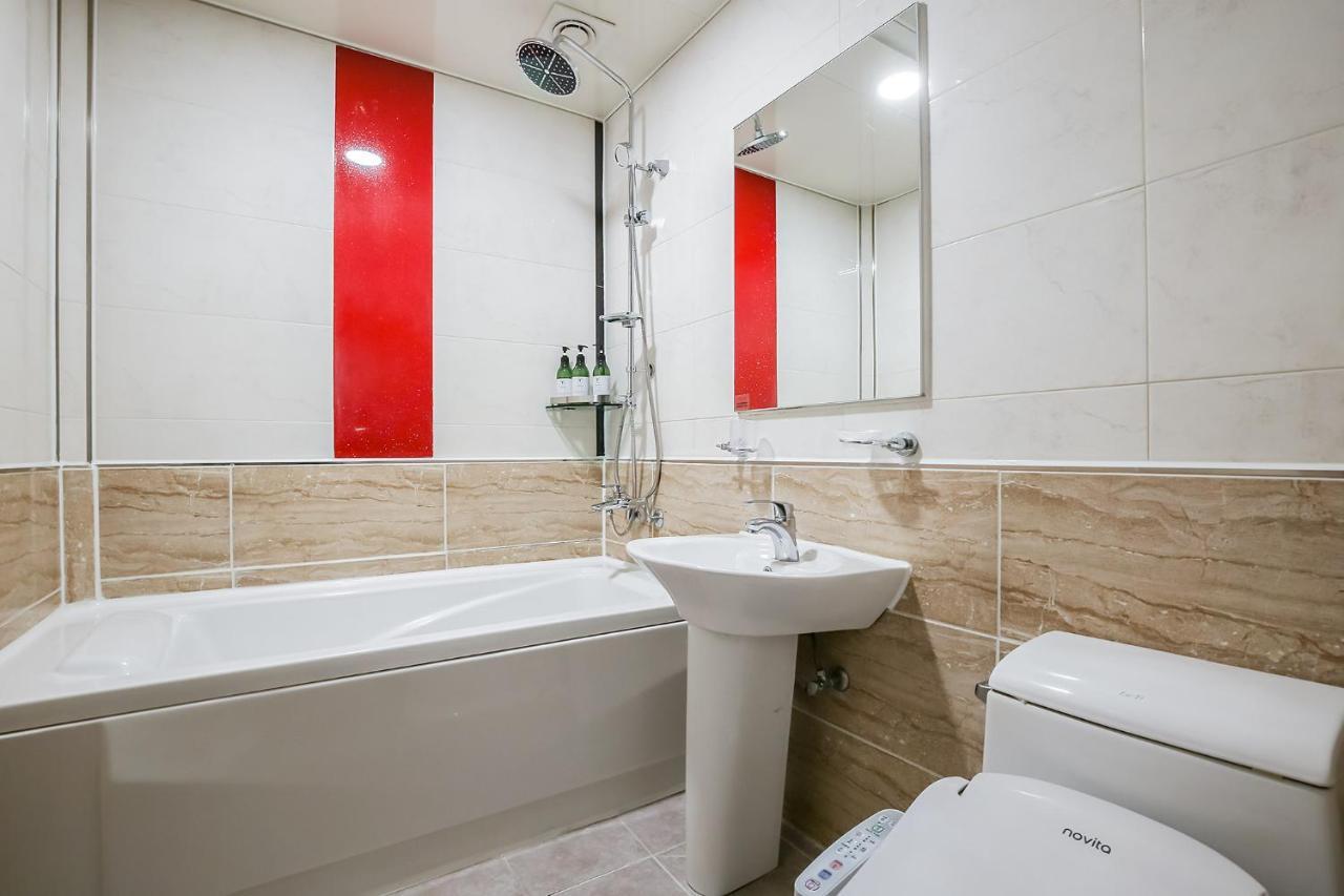 Yello Hotel Cshongdzsu Kültér fotó